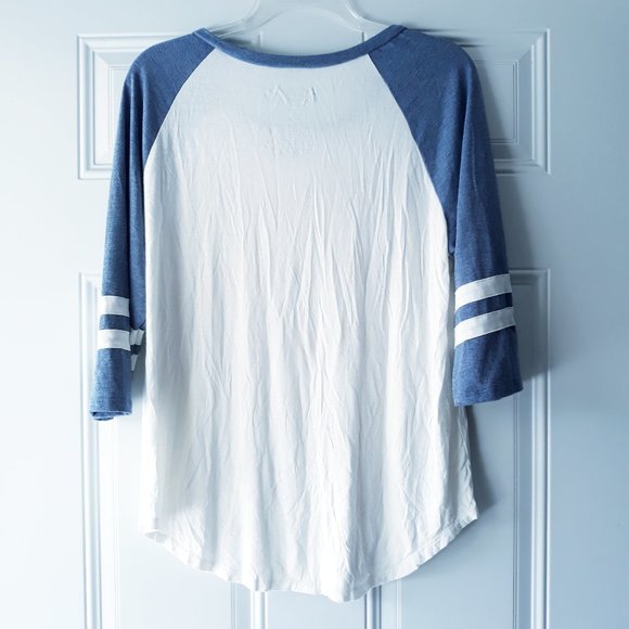 3/$25 NETFLIX Stranger Things Raglan Tee Shirt XL - Picture 2 of 5